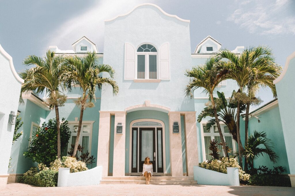 Photo by <a href="https://unsplash.com/@jareddrice?utm_source=unsplash&utm_medium=referral&utm_content=creditCopyText">Jared Rice</a> on <a href="https://unsplash.com/s/photos/beach-house%27?utm_source=unsplash&utm_medium=referral&utm_content=creditCopyText">Unsplash</a>